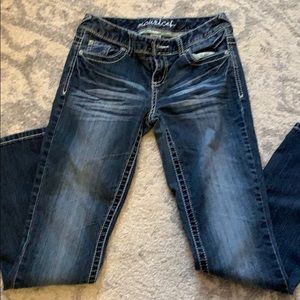 Maurices jeans